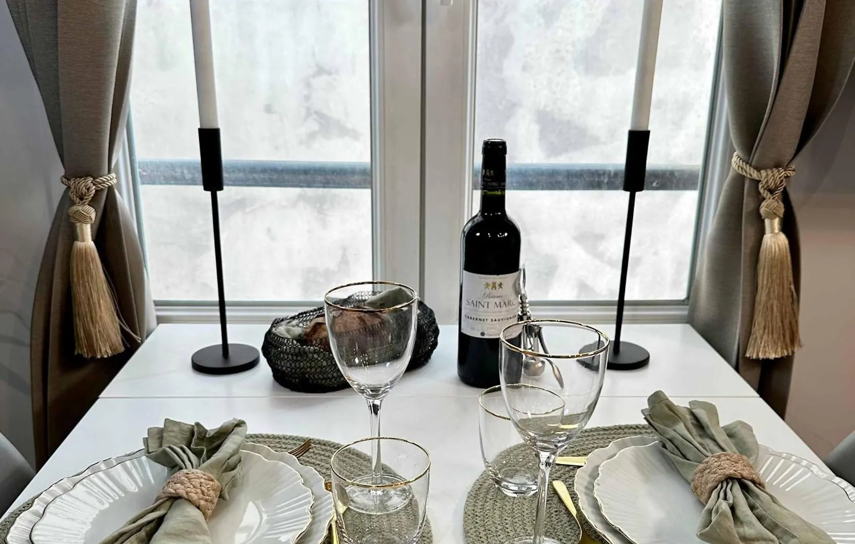 Eiffel Tower Gem Stylish & Unique Apartment Paris